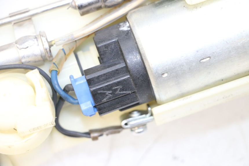 photo de BOMBA GASOLINA SUZUKI SV S 650 (2003 - 2009)
