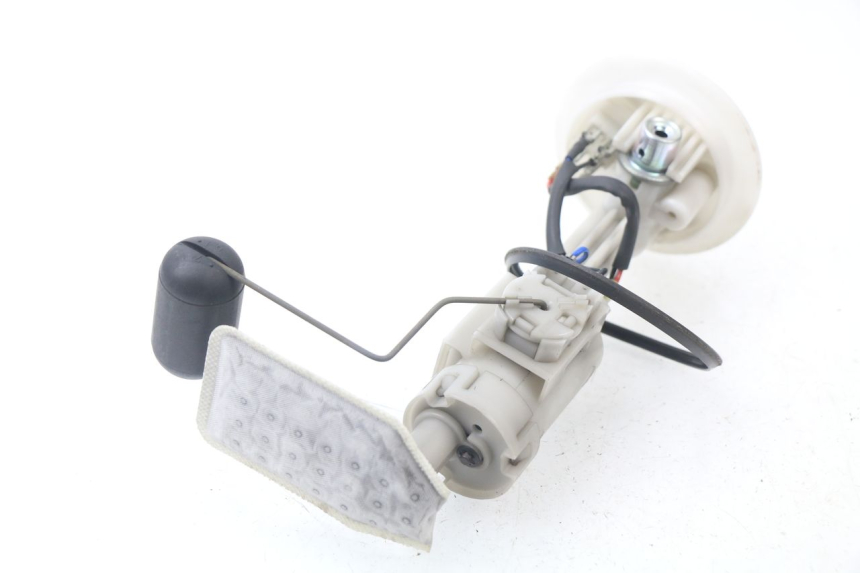 photo de BOMBA GASOLINA YAMAHA XMAX X-MAX ABS 125 (2014 - 2016) - Zoom estado de uso