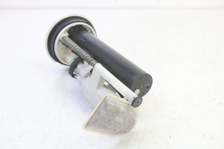 photo de BOMBA DE COMBUSTIBLE YAMAHA X-MAX XMAX 125 (2010 - 2014) - Detalles de los puntos de fijación