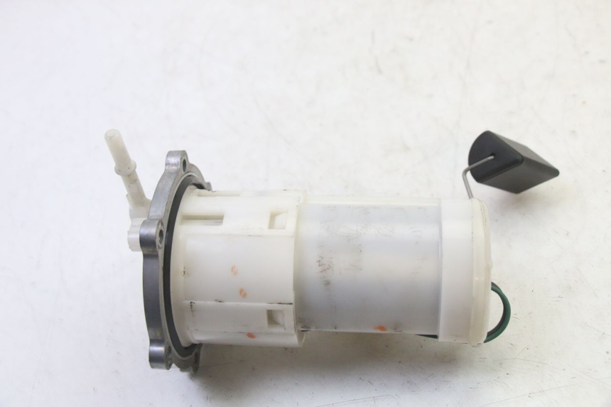 photo de BOMBA GASOLINA YAMAHA XJ6 ABS 600 (2008 - 2016)