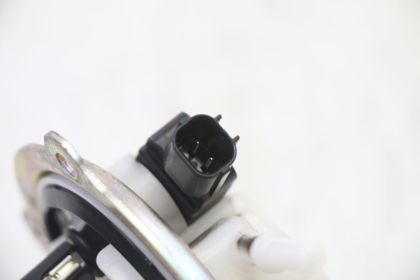 photo de BOMBA GASOLINA YAMAHA XMAX X-MAX 125 (2021 - 2025)