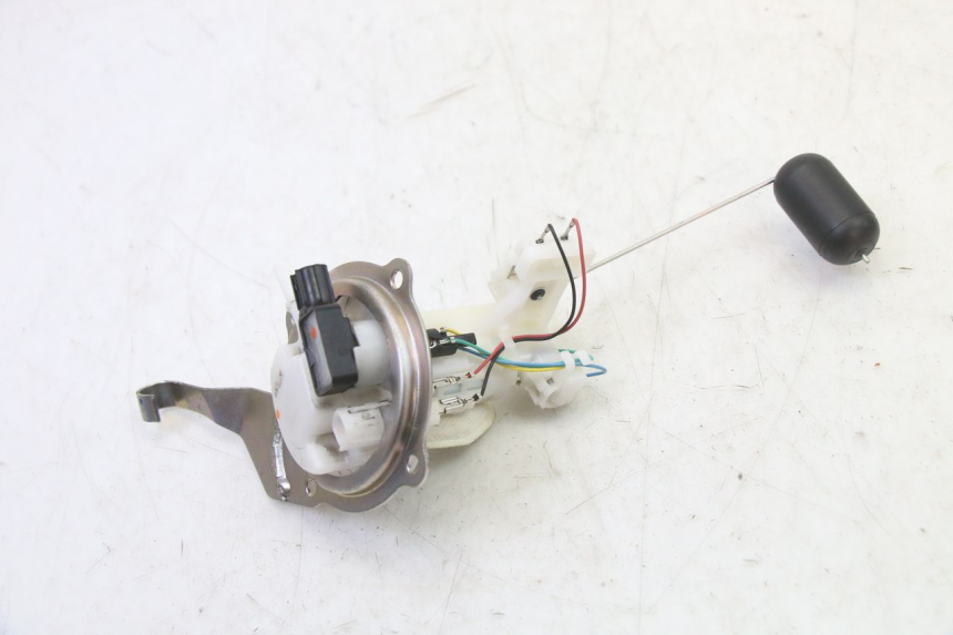 photo de BOMBA GASOLINA YAMAHA XMAX X-MAX 125 (2021 - 2025)