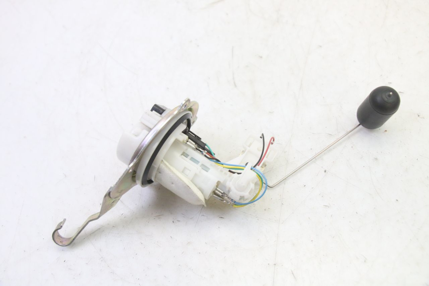 photo de BOMBA GASOLINA YAMAHA XMAX X-MAX 125 (2021 - 2025)