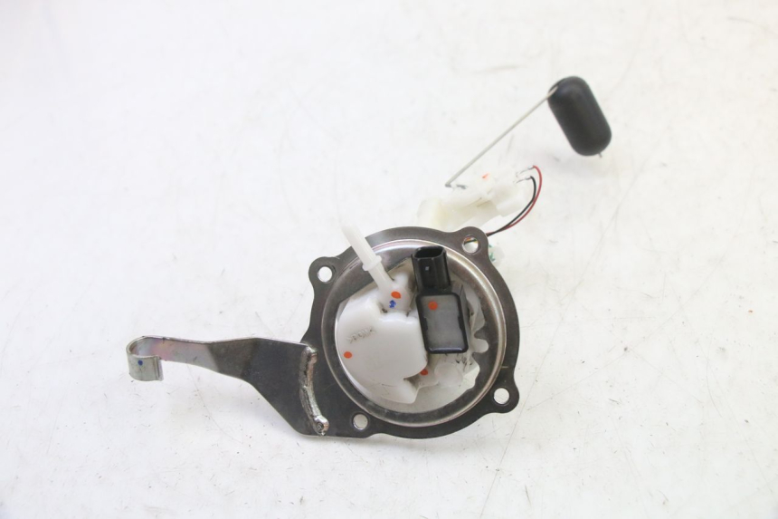 photo de BOMBA GASOLINA YAMAHA XMAX X-MAX 125 (2021 - 2025)