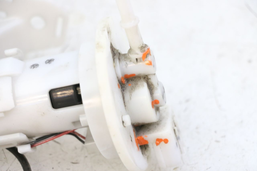 photo de BOMBA DE COMBUSTIBLE PIAGGIO ZIP 4T 50 (2018 - 2020) - Zoom estado de uso