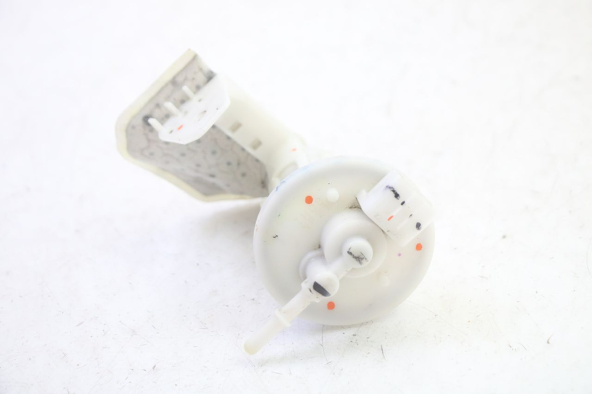 photo de BOMBA DE COMBUSTIBLE PIAGGIO ZIP 4T 50 (2018 - 2020) - Primer plano técnico