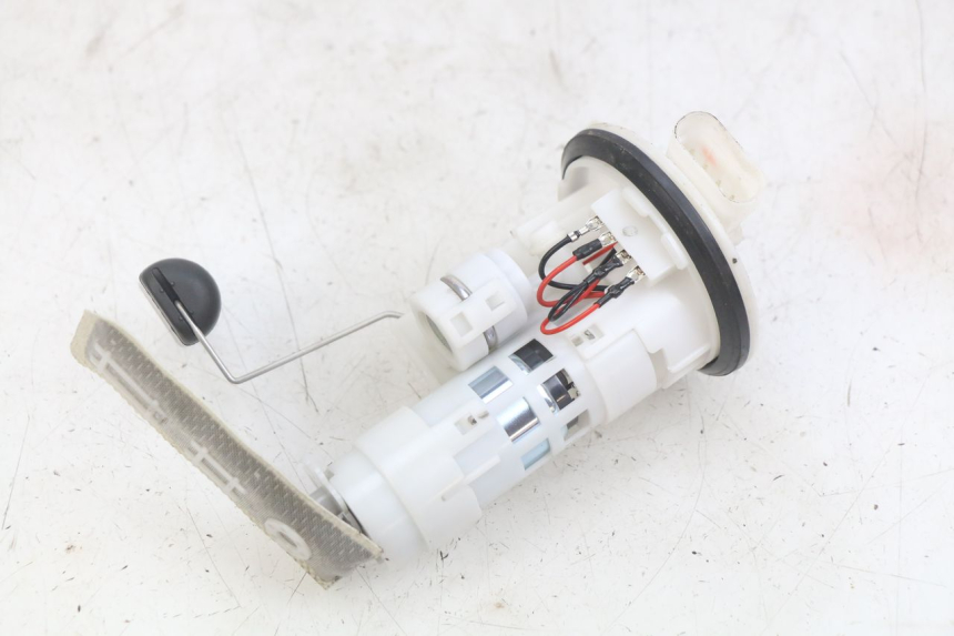 photo de BOMBA DE COMBUSTIBLE UNIVERSAL BIKE ZN50QT-11B 50 (2018 - 2021)