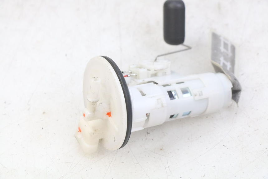 photo de BOMBA DE COMBUSTIBLE UNIVERSAL BIKE ZN50QT-11B 50 (2018 - 2021)