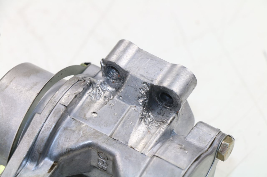 photo de BOMBA ACEITE SUZUKI GSX  INAZUMA 750 (1998 - 2003)
