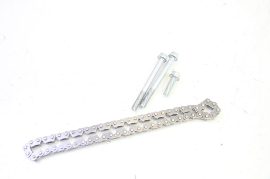 photo de BOMBA ACEITE YAMAHA TRICITY 300 (2020 - 2024) - Primer plano técnico