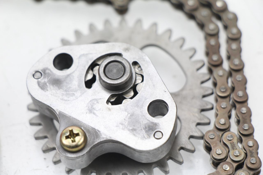 photo de BOMBA ACEITE YAMAHA TTR 125 (2000 - 2020) - Detalle de la pieza