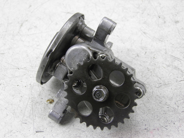 photo de BOMBA ACEITE YAMAHA XJ F 900 (1983 - 1994)