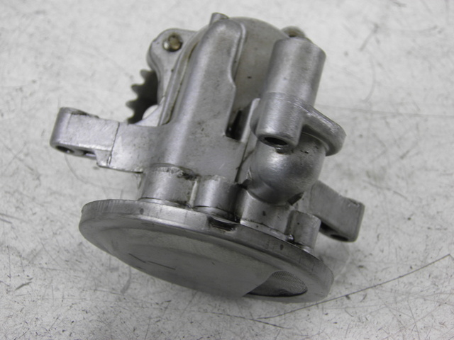 photo de BOMBA ACEITE YAMAHA XJ F 900 (1983 - 1994)