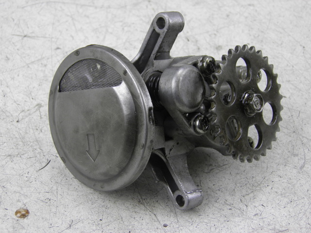 photo de BOMBA ACEITE YAMAHA XJ F 900 (1983 - 1994)