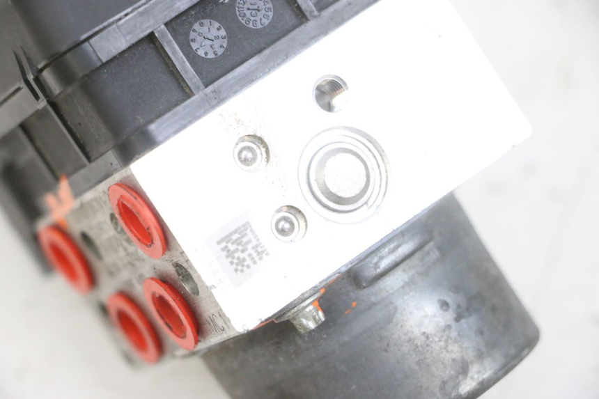 photo de BOMBA ABS SUZUKI BURGMAN 650 (2013 - 2020)