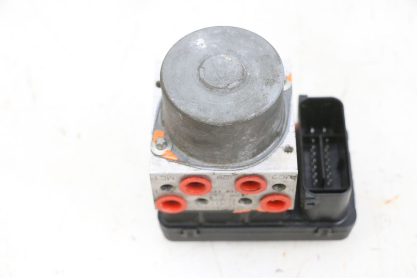 photo de BOMBA ABS SUZUKI BURGMAN 650 (2013 - 2020)