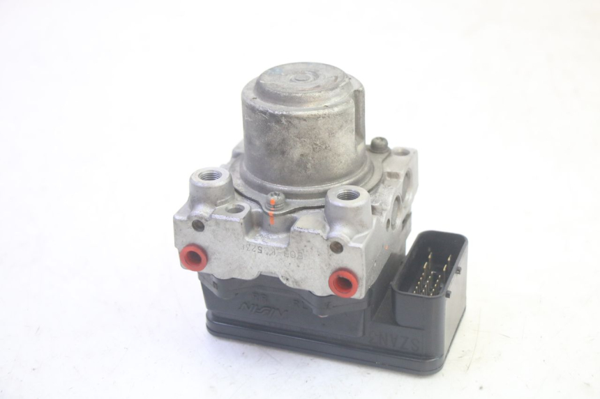 photo de BOMBA ABS SUZUKI BURGMAN EXECUTIVE ABS 650 (2006 - 2012) - Detalle de la pieza