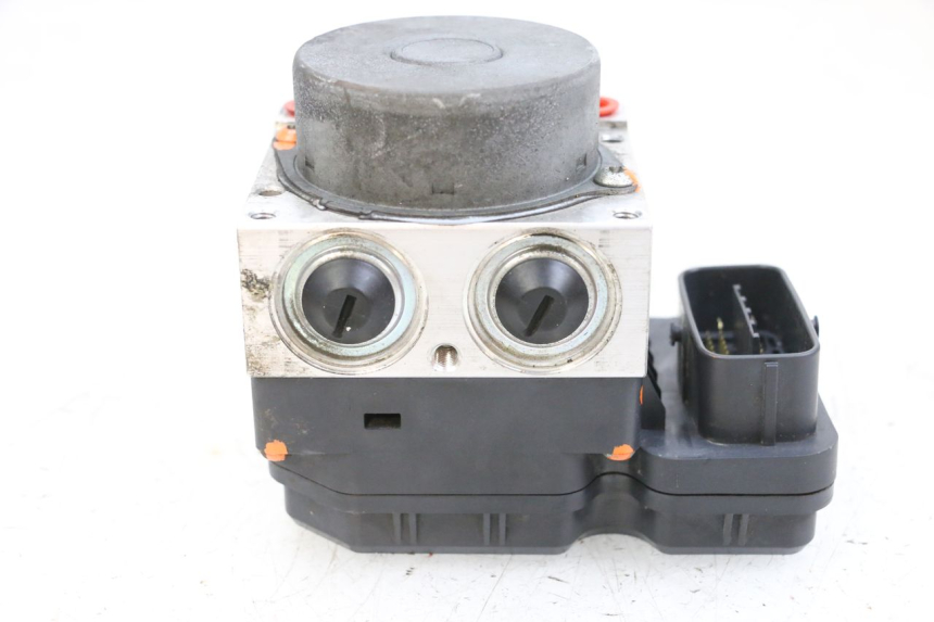 photo de BOMBA ABS YAMAHA FJR ABS 1300 (2006 - 2012) - Marcados y referencias originales