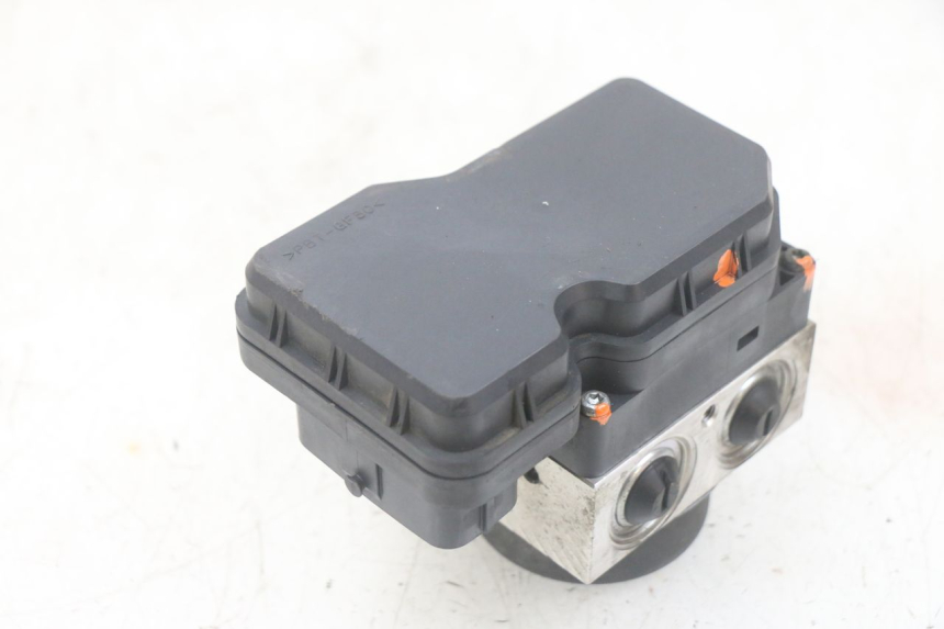 photo de BOMBA ABS YAMAHA FJR ABS 1300 (2006 - 2012) - Marcados y referencias originales