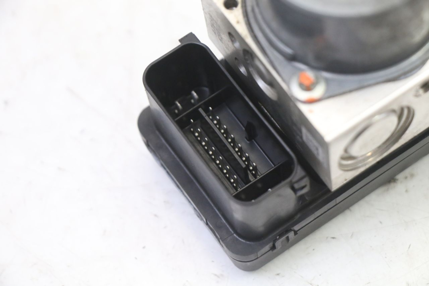 photo de BOMBA ABS SUZUKI GSR 750 (2011 - 2017)