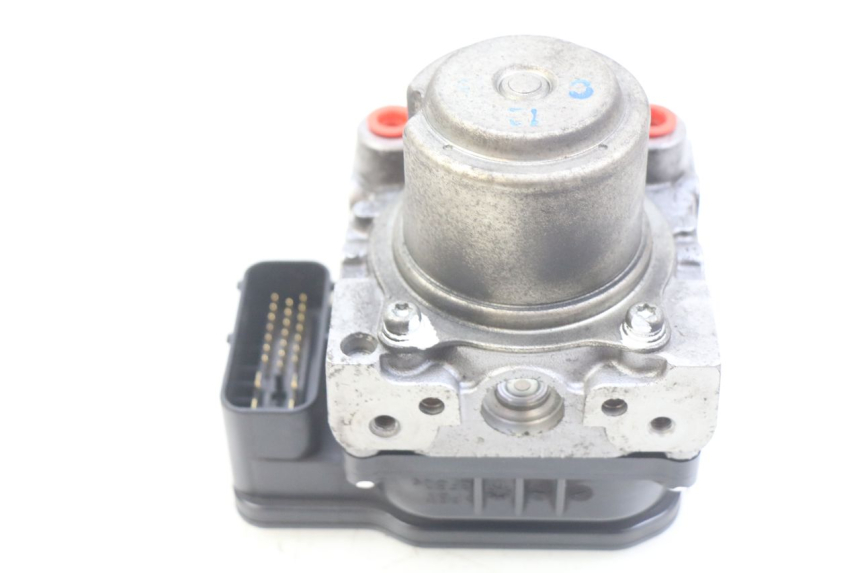 photo de BOMBA ABS HONDA FJS SILVERWING SILVER WING 400 (2009 - 2016)