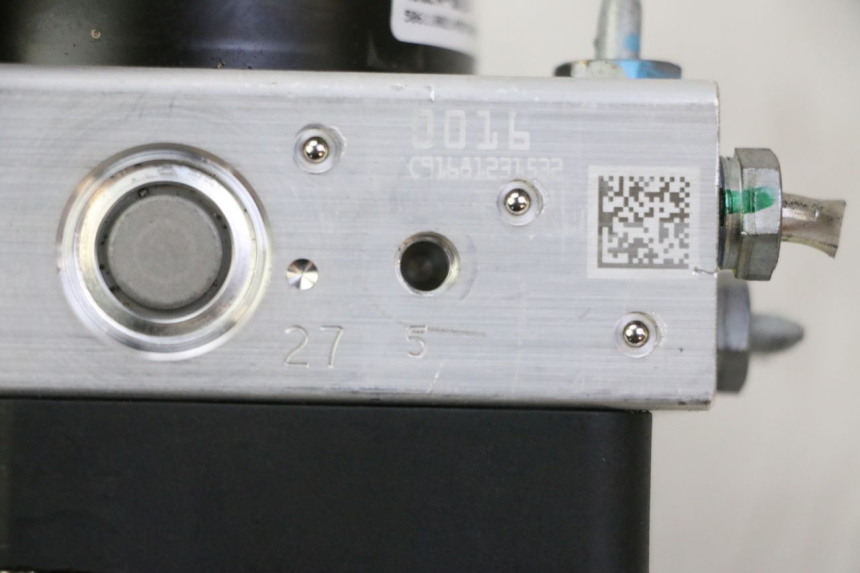 photo de BOMBA ABS PIAGGIO MP3 HPE 310 (2024 - 2025)