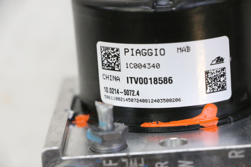 photo de BOMBA ABS PIAGGIO MP3 HPE 310 (2024 - 2025)