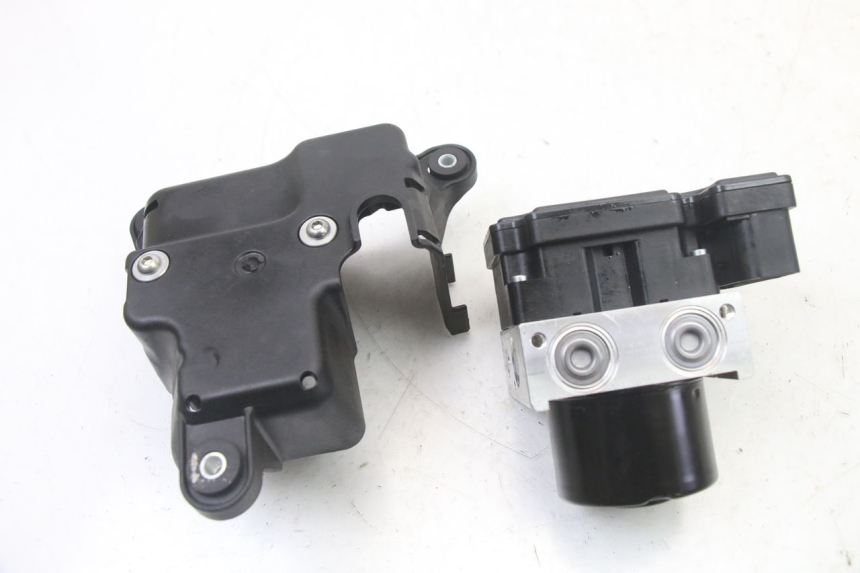 photo de BOMBA ABS PIAGGIO MP3 500 (2014 - 2016)