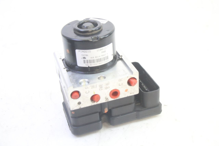 photo de BOMBA ABS PIAGGIO MP3 500 (2016 - 2018) - Zoom estado de uso