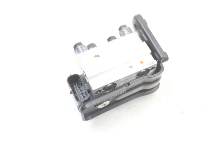 photo de BOMBA ABS ROYAL ENFIELD SCRAM 411 (2022 - 2024)