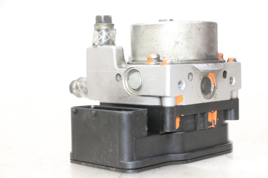 photo de BOMBA ABS PEUGEOT SATELIS 125 (2013 - 2018)