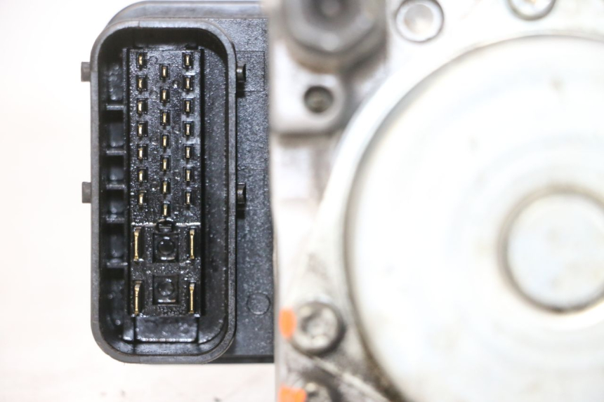 photo de BOMBA ABS PEUGEOT SATELIS 125 (2013 - 2018)