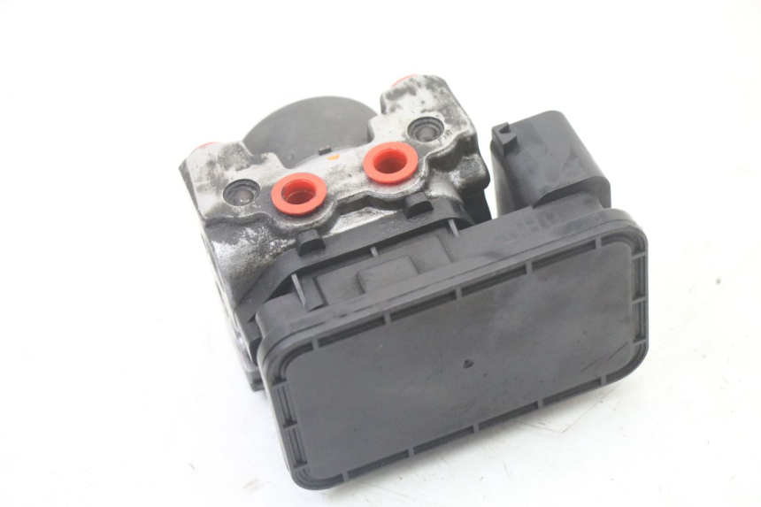 photo de BOMBA ABS SUZUKI BURGMAN 125 (2015 - 2017)