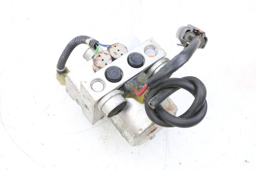 photo de BOMBA ABS YAMAHA TDM ABS 900 (2002 - 2014) - Otra vista del artículo