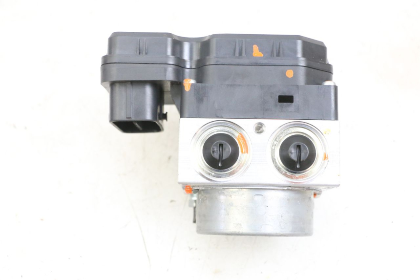 photo de BOMBA ABS YAMAHA TRICITY 300 (2020 - 2024) - Detalle de la pieza