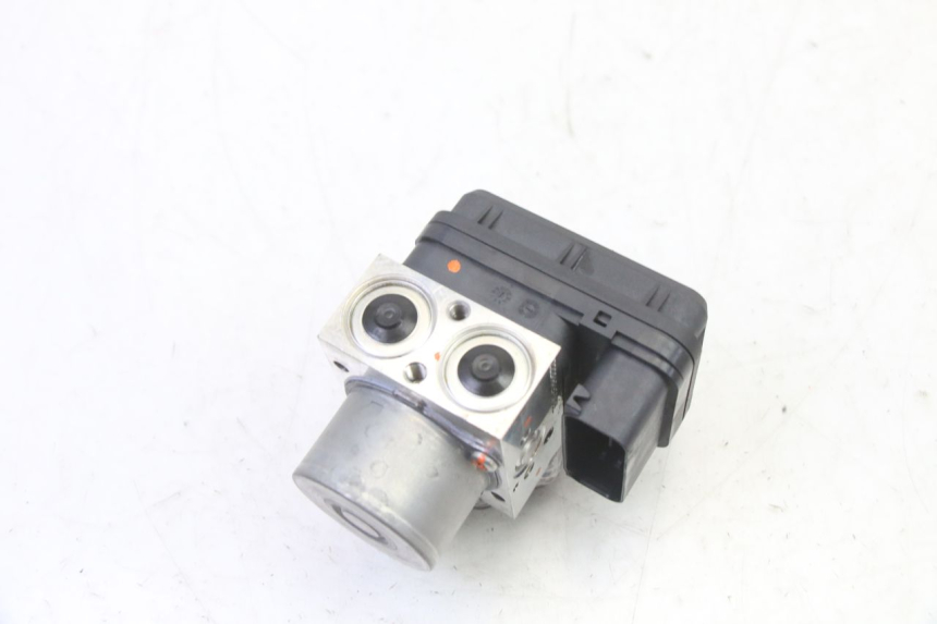 photo de BOMBA ABS YAMAHA XMAX X-MAX 125 (2021 - 2025)