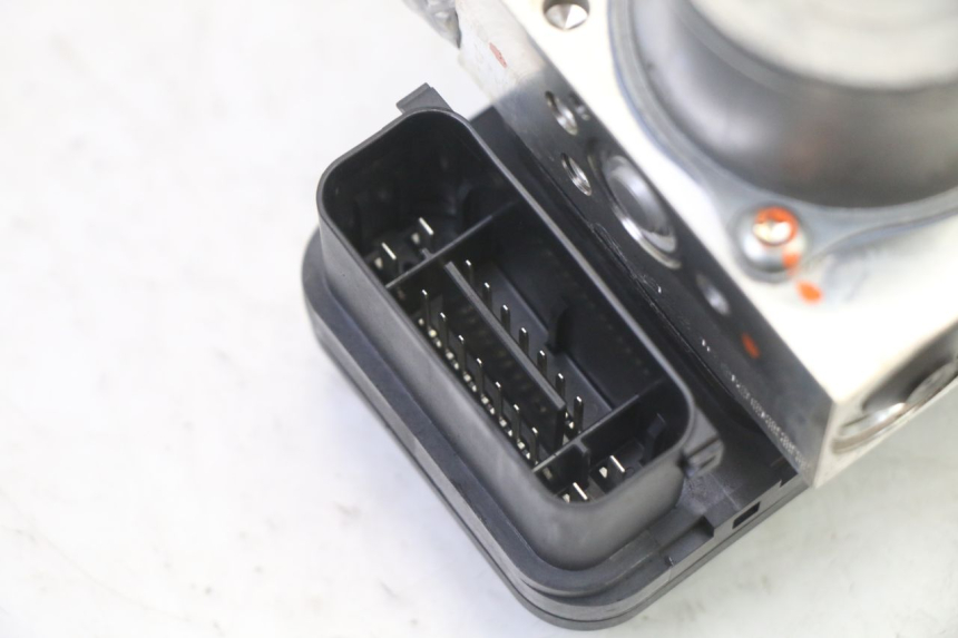 photo de BOMBA ABS YAMAHA XMAX X-MAX 125 (2021 - 2025)