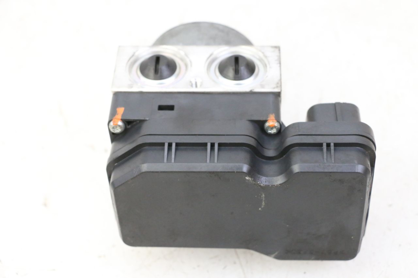 photo de BOMBA ABS YAMAHA XJ6 ABS 600 (2008 - 2016)