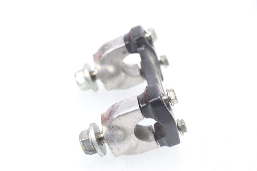 photo de TORRETAS MANILLAR HONDA CBF 125 (2009 - 2015)