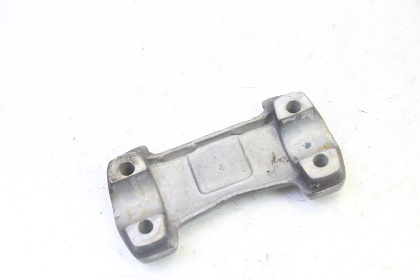 photo de TORRETAS MANILLAR HONDA CBF 125 (2009 - 2015)