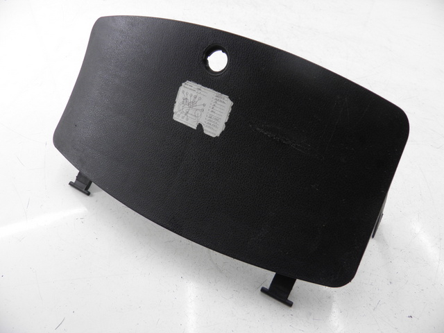 photo de PUERTA GUANTERA BENZHOU YY50QT31 VINTAGE 50 (2009 - 2012)