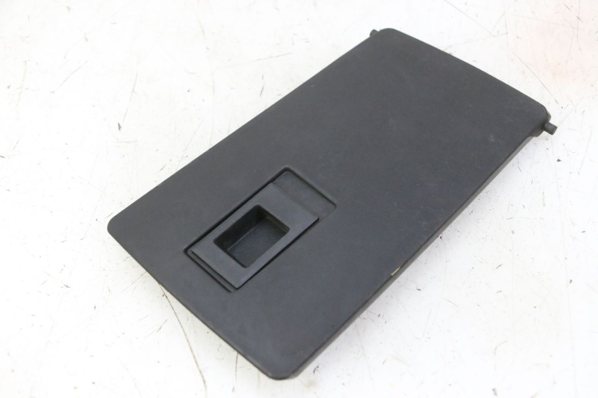 photo de CAJA DE GUANTES PEUGEOT CITYSTAR 50 (2013 - 2017)