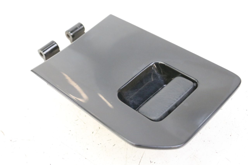 photo de PUERTA GUANTERA HONDA FES S-WING SWING ABS 125 (2007 - 2015)