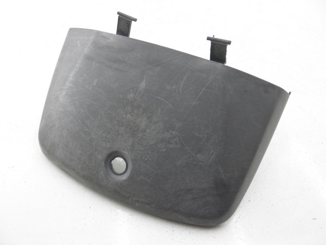 photo de PUERTA GUANTERA HONDA NH VISION 50 (1985 - 1994) - Vista principal