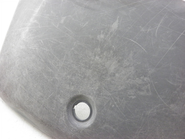 photo de PUERTA GUANTERA HONDA NH VISION 50 (1985 - 1994) - Detalle de la pieza