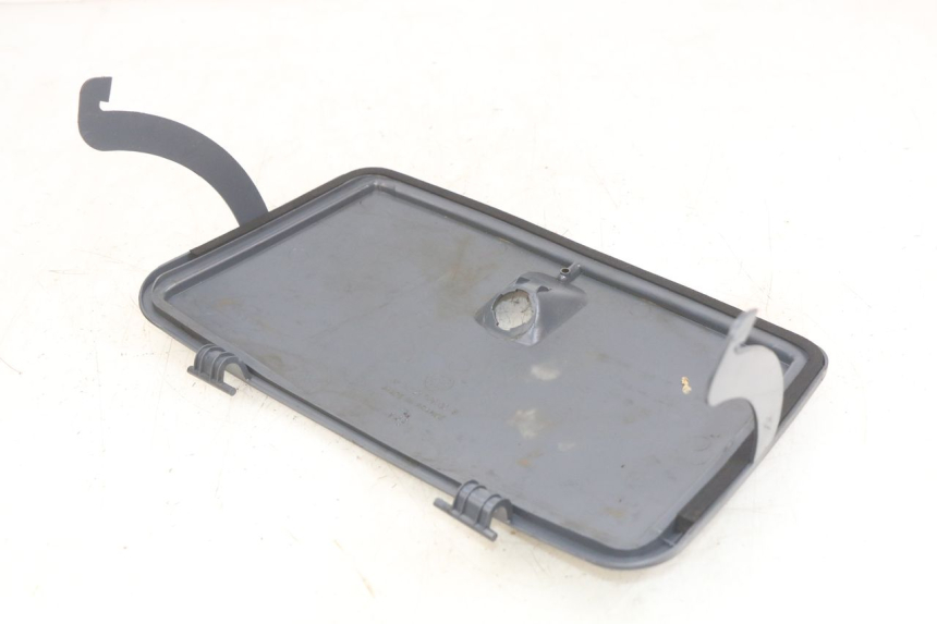photo de CAJA DE GUANTES PEUGEOT SV 125 (1991 - 1994)