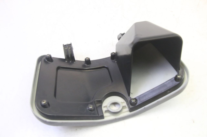 photo de PUERTA GUANTERA EFUN PUSA 1 - Detalles de los puntos de fijación