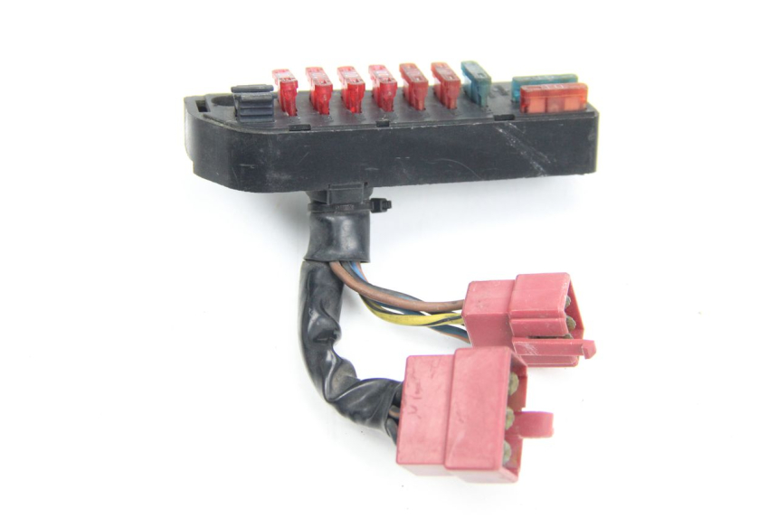 photo de CAJA FUSIBLES HONDA CBR F SC21 1000 (1986 - 1992)