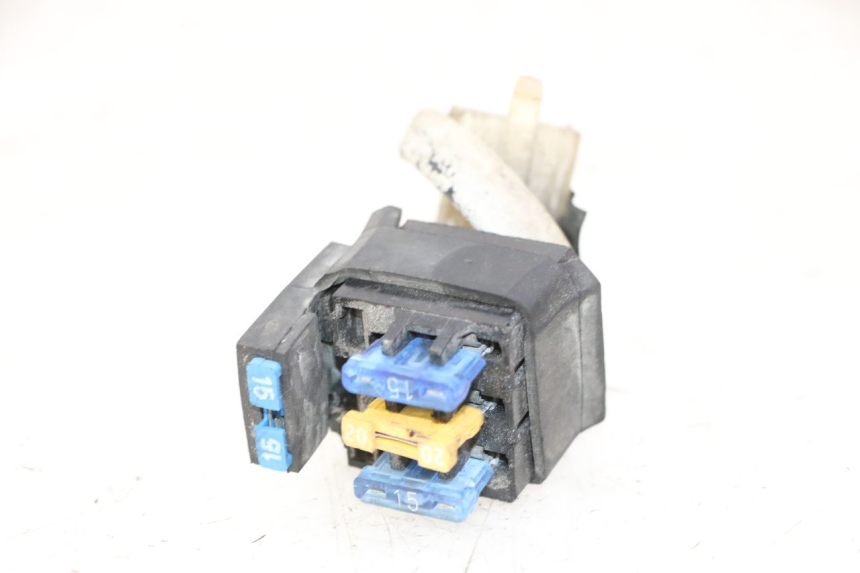 photo de CAJA FUSIBLES YAMAHA FJ 36Y 1100 (1984 - 1985)