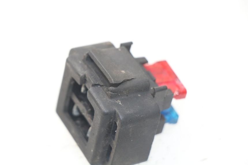photo de CAJA FUSIBLES YAMAHA FJR ABS 1300 (2006 - 2012)